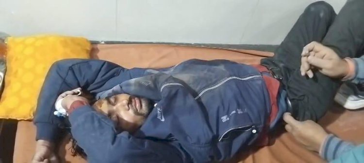 रायबरेली-अज्ञात वाहन की टक्कर से बाइक सवार युवक घायल, रेफर