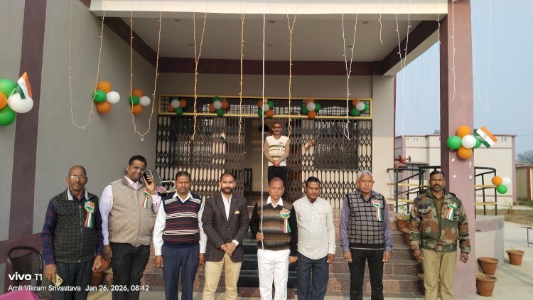 रायबरेली-राजकीय संप्रेषण गृह किशोर में किया गया ध्वजारोहण