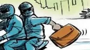 रायबरेली में बदमाशों के हौसले बुलंद: पुलिस चौकी से चंद कदम की दूरी पर सीएससी संचालक से लूटा बैग, मचा हड़कंप