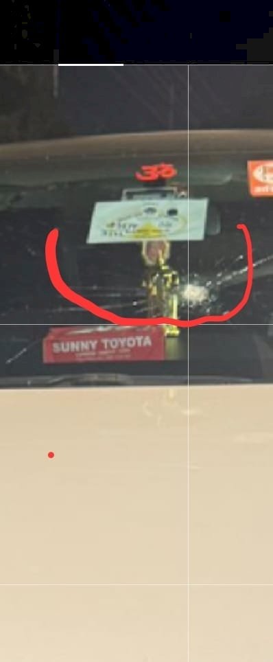 हिंदू महासभा प्रदेश अध्यक्ष की गाड़ी पर हमला