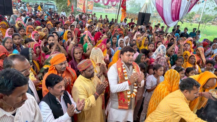  ऊंचाहार:भक्ति के सागर में डूबा भवानीगढ़: मां फूलमती मंदिर में श्रीमद्भागवत कथा का भव्य विश्राम
