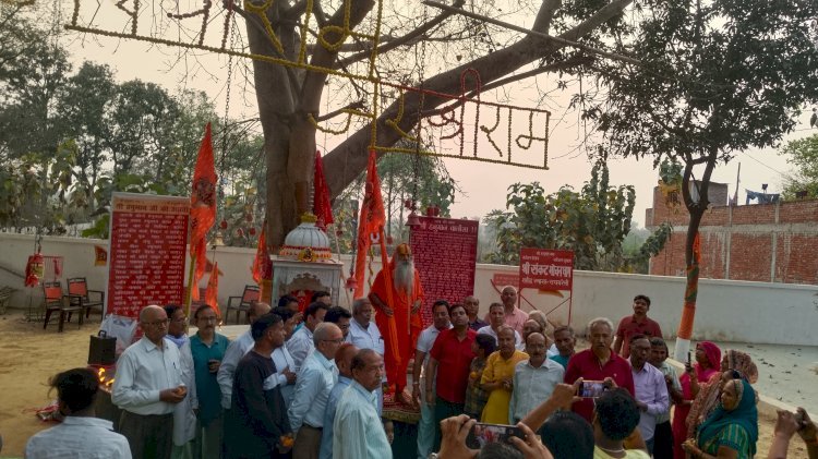 रायबरेली-शहीद स्मारक-संकटमोचन धाम पहुंचे जगद्गुरु रामस्वरूपाचार्य