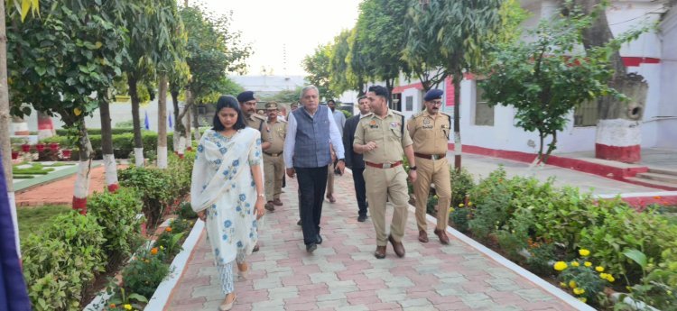 रायबरेली-जिला जज व डीएम-एसपी ने जिला कारागार का किया निरीक्षण*