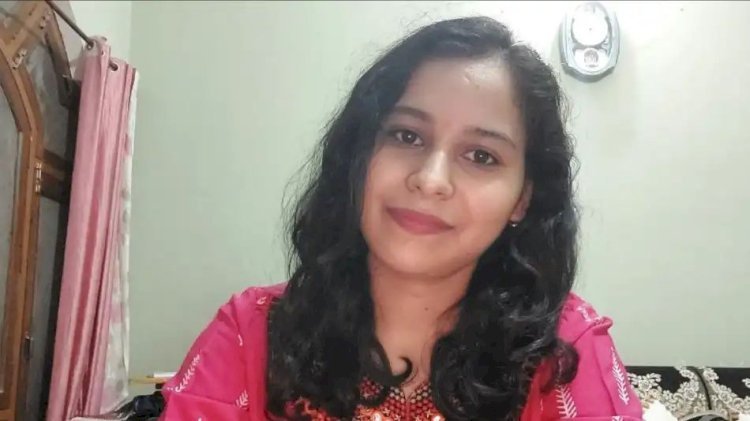 पिता चलाते हैं जनरल स्टोर... बेटी ने PCS परीक्षा में लहराया परचम; कौन हैं 2nd रैंक हासिल करने वाली अनन्या त्रिवेदी?