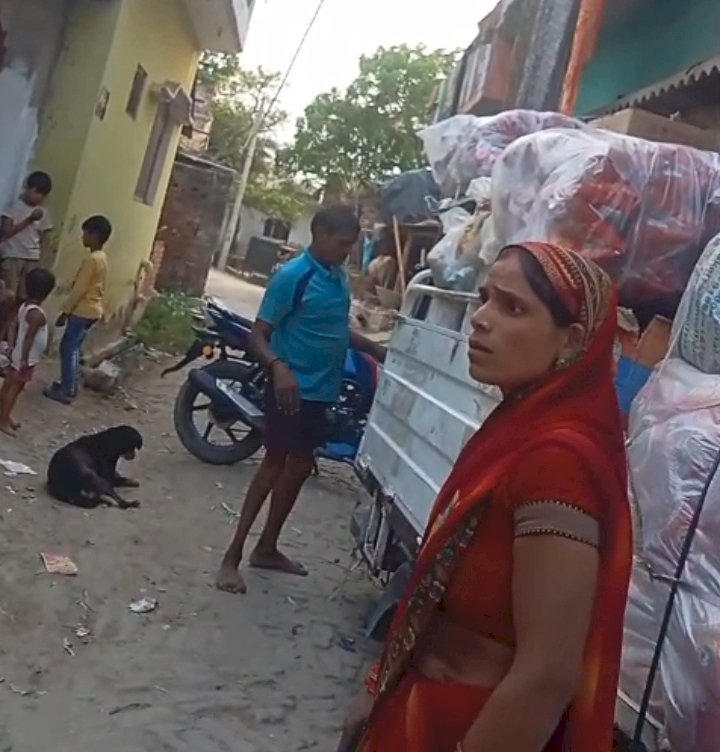 रायबरेली-ग्रामीणों द्वारा दबंग से बीच रास्ते पर माल वाहक ई रिक्शा खड़ा करने की शिकायत करना पड़ा महंगा