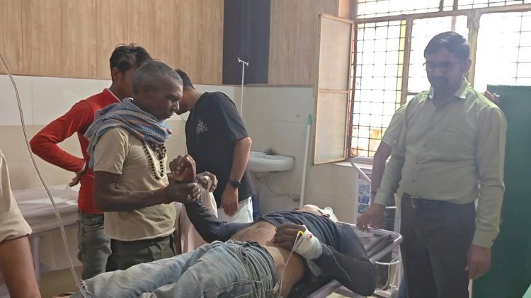 रायबरेली-अज्ञात पिकअप ने बाइक सवार राजगीर को मारी जोरदार टक्कर, हालत नाजुक