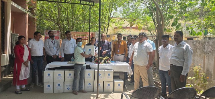 रायबरेली-भारतीय स्टेट बैंक ने निक्षय मित्र बनकर बांटी पोषण पोटली, गांव-गांव तक पहुंचा टीबी मुक्त भारत का संदेश