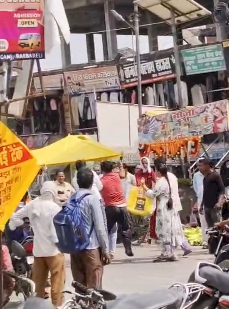 रायबरेली: बीच सड़क पर दबंगों की दिखी दबंगई,घसीट घसीट कर पत्नी के सामने पति की जमकर की पिटाई