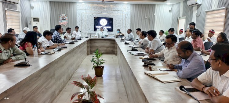 रायबरेली-नियोजन विभाग द्वारा संचालित ओ०टी०डी० (वन ट्रिलियन डॉलर) को लेकर जिला स्तरीय बैठक सम्पन्न