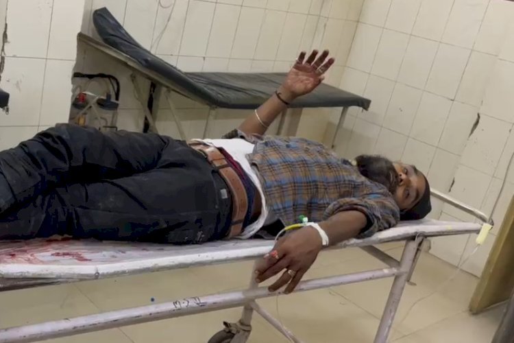 रायबरेली-गल्लामंडी के पास हुआ हादसा चार पहिया वाहन ने मारी टक्कर