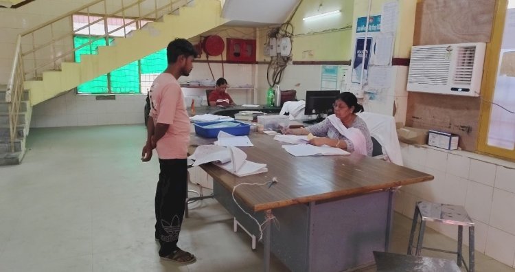 रायबरेली- तेज आंधी-तूफान का कहर, पेड़ गिरने से महिला की मौत, युवती घायल