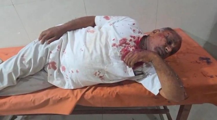 तेज रफ्तार डीसीएम ने पीछे से ट्रैक्टर ट्राली में मारी जोरदार टक्कर, एक की मौत, दो गंभीर
