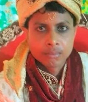 साथियों संग आम तोड़ने गया युवक पेड़ से गिरा, मौत