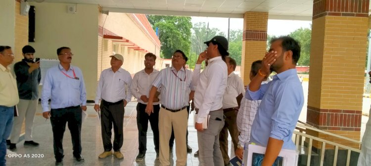 रायबरेली निर्माण कार्य में गड़बड़ी देख रेलवे के मुख्य प्रशासनिक अधिकारी का चढ़ गया पारा