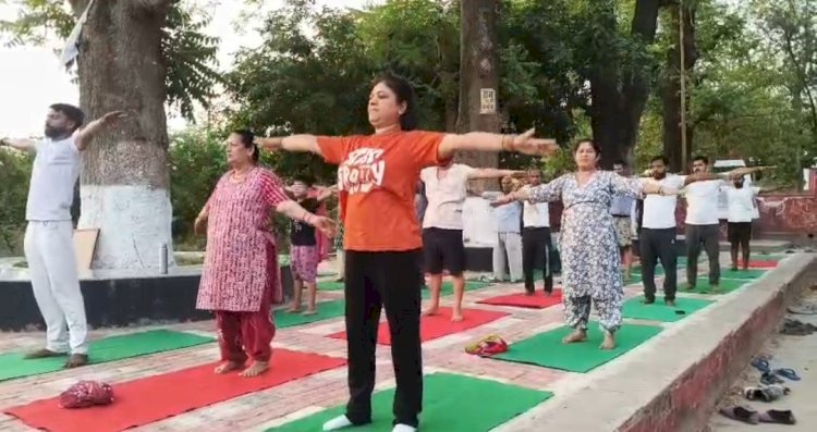 रायबरेली-योग शिविर में साधकों का किया गया सम्मान