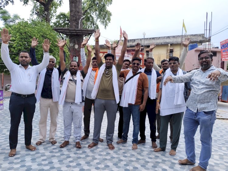 रायबरेली: बाबा अमरनाथ बर्फानी के दर्शन के लिए श्री शिव शक्ति सेवा मण्डल का पहला जत्था हुआ रवाना
