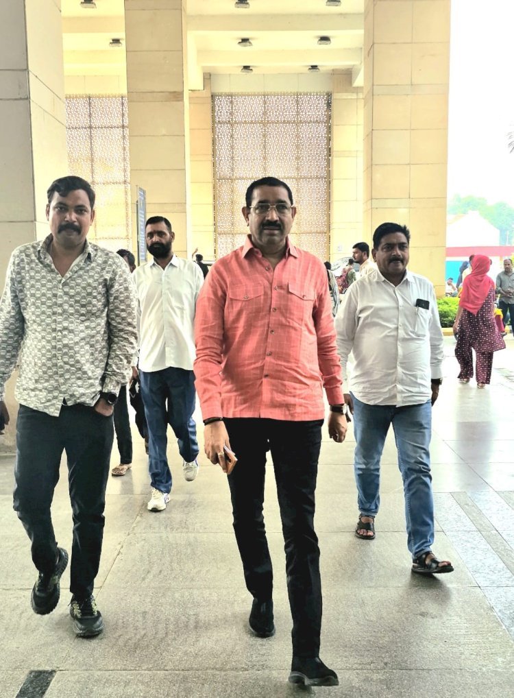 मानवता की जीत: कैंसर पीड़ित आशीष कुमार के इलाज के लिए टीम वानर सेना ने 12 घंटे में जुटाए 40 हजार रुपये