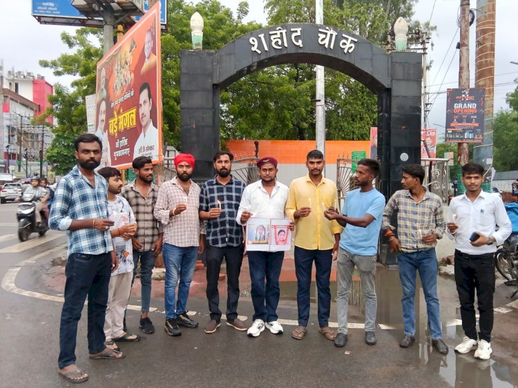 रायबरेली-अश्रुपूर्ण श्रद्धांजलि: मासूम बेटियों को न्याय दिलाने की मांग को लेकर निकाला गया कैंडल मार्च