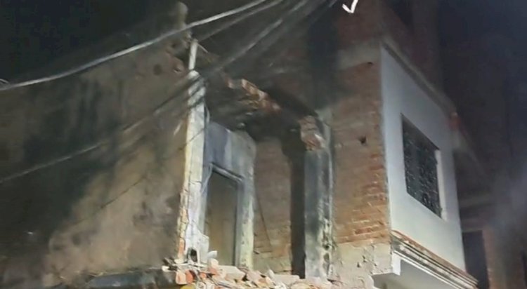 रायबरेली-जर्जर मकान का छज्जा गिरने से महिला गंभीर घायल, मलबे में दबने से मची अफरा-तफरी
