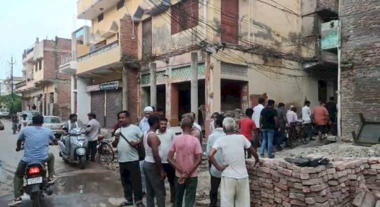 रायबरेली: चाय बनाते समय गैस सिलेंडर में लगी आग, घर का सामान जलकर राख