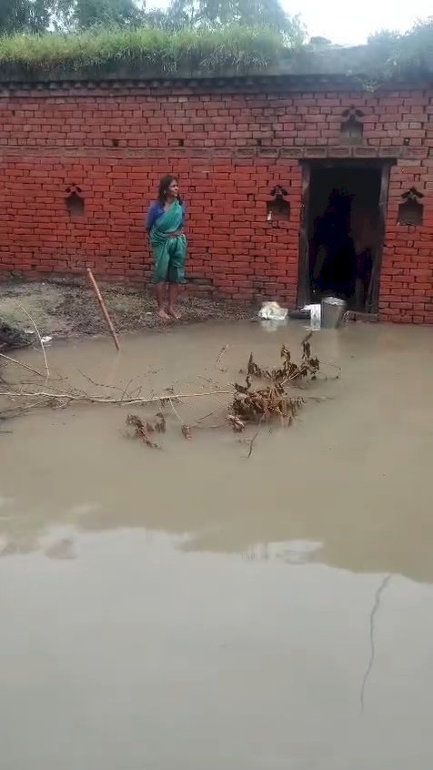 रायबरेली मूसलाधार बारिश से कई गांवों में घरों तक पहुंचा पानी, ग्रामीणों का जनजीवन अस्त व्यस्त