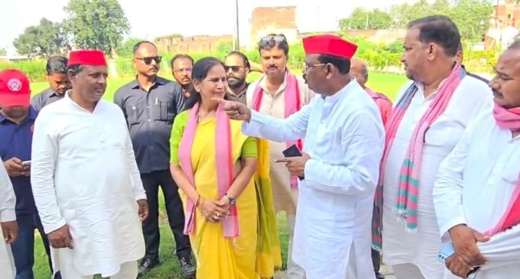 रायबरेली पहुंचीं सपा प्रत्याशी कांति सिंह, स्नातक MLC चुनाव को लेकर की बैठक