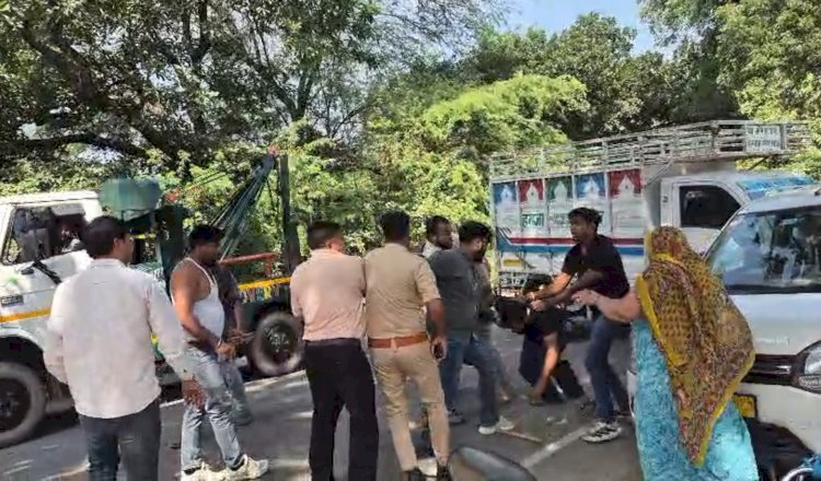 रायबरेली: सहजौरा के पास सड़क पर दबंगों का LIVE तांडव! लोडर लगाकर रोकी कार, परिवार को लाठी-डंडों से पीटा