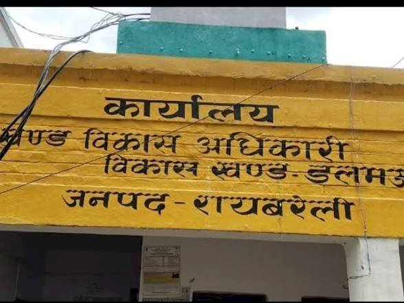 रायबरेली: कनहा गांव में विकास कार्यों को लेकर उठे सवाल, ग्रामीणों ने सचिव कुलदीप पर लगाए गंभीर आरोप