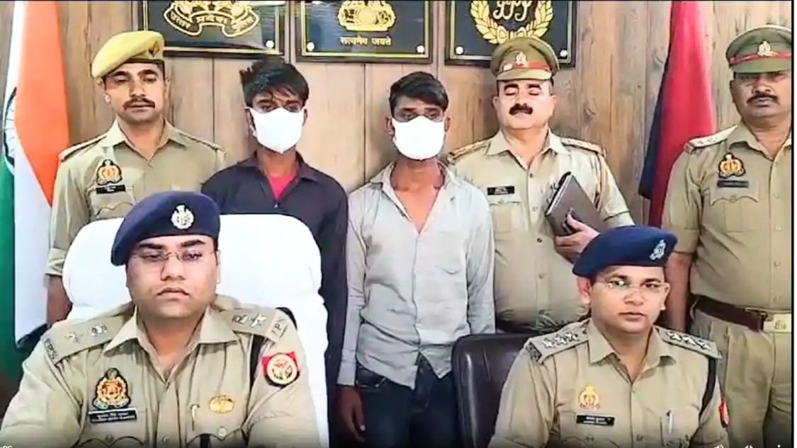 मां को हक दिलाना है.बेटे ने पिता का चाकू से काट डाला गला, सड़क पर मिला शव