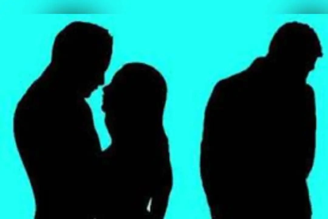 पति के बिना ही प्रेग्‍नेंट हो गई पत्‍नी, शख्‍स बोला- शिशु मेरा नहीं