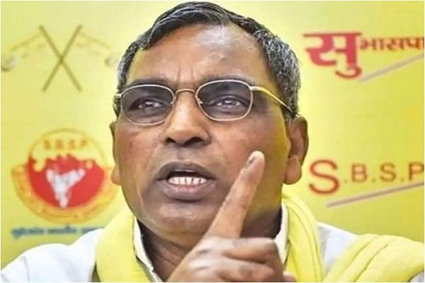 ओपी राजभर का बड़ा हमला- डिंपल लड़ रहीं इसलिए अखिलेश प्रचार करेंगे, नहीं तो AC में बैठते