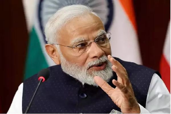 काशी से पीएम मोदी करेंगे लोकसभा चुनाव का शंखनाद, 12 हजार करोड़ की परियोजनाओं की देंगे सौगात…