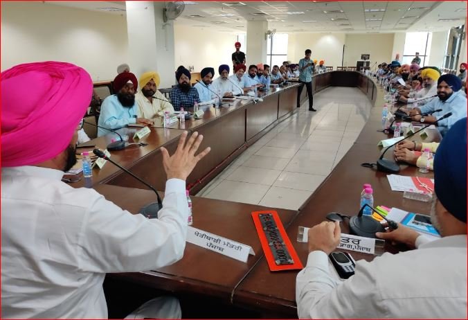 कृषि यंत्रों पर सब्सिडी के नाम कालाबाज़ारी किसी भी कीमत पर बर्दाश्त नहीं करेगी पंजाब सरकार, पराली को लेकर भी निर्णय