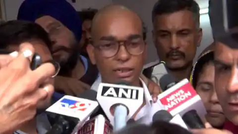 चेक ले पहुंचे सीएम अशोक गहलोत से कन्हैयालाल के बेटे ने मांगी सुरक्षा, कहा- फांसी से कम ना हो सजा