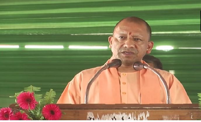 सीएम योगी ने गोरखपुर को दी ग्रामीण स्टेडियम की सौगात, हाईटेक सुविधाओं से होगा लैस