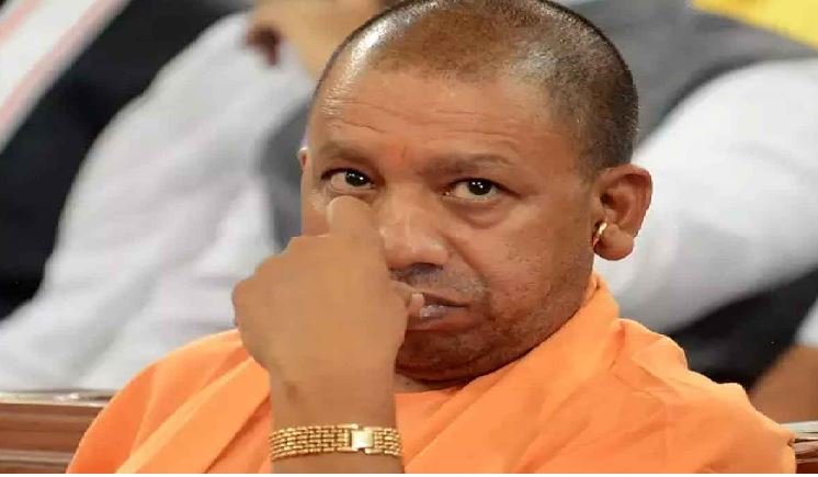 योगी सरकार की कसौटी पर खरे नहीं उतर पाए DM-SP की लिस्ट जारी, कई अन्य बड़े अफसरों का नाम भी सूची में शामिल!