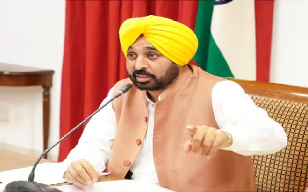 भगवंत मान सरकार का एक साल पूरा, सीएम ने गिनाई उपलब्धियां, कहा- हमारी सरकार के फैसले सीएम आवास में नहीं होते